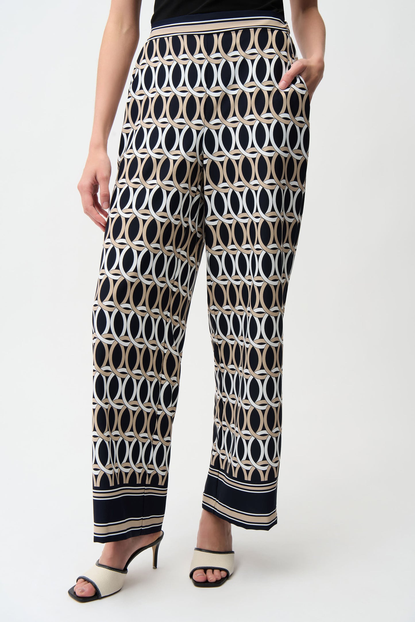 Joseph Ribkoff - Pantaloni in Tessuto Riciclato con Stampa Bordo a Catena - 261058
